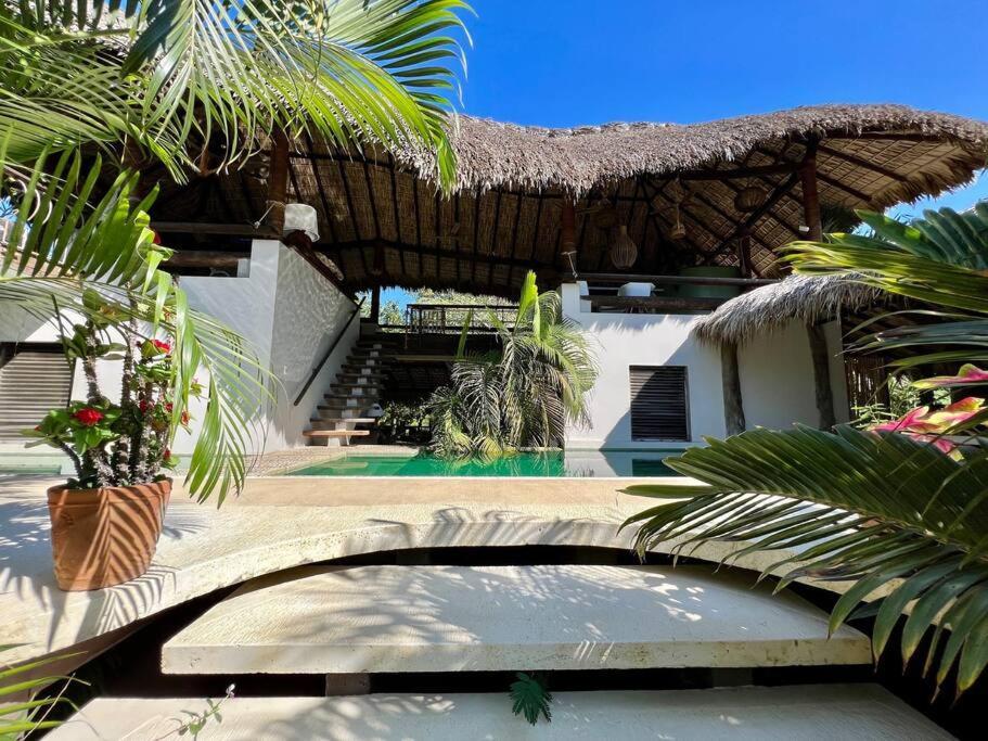 Casa Kuul, Elegant Fusion Of House And Garden. Villa ปูแอร์โตเอสกอนดิโด ภายนอก รูปภาพ